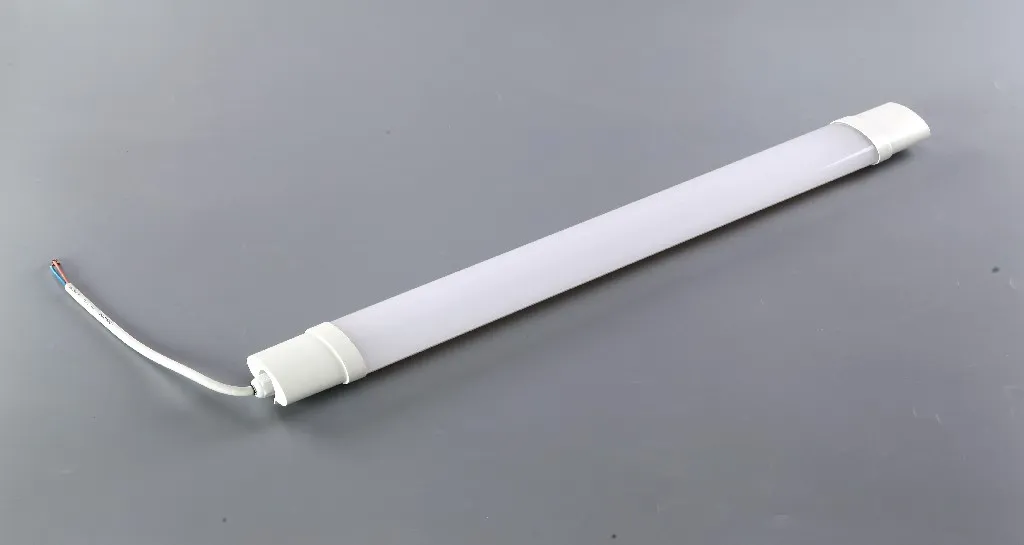 [171120361] גוף תאורה לד מוגן מים (מ.א) כולל כבל ותקע - 36W